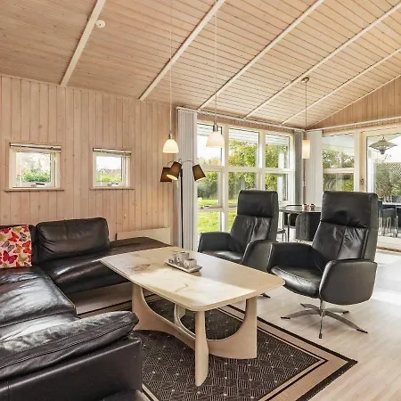 Langeland With Sauna Nyaraló *
