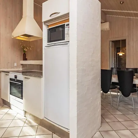 Three-bedroom In Hemmet 30 *