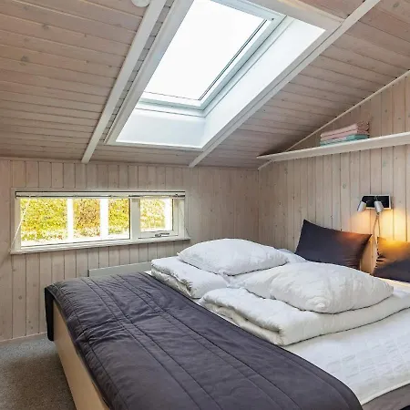 Three-bedroom In Hemmet 30