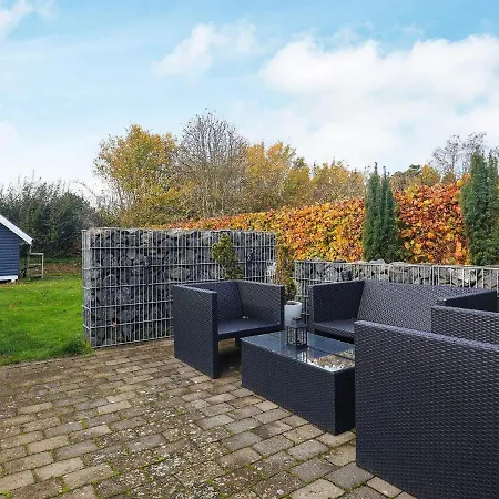Three-bedroom In Hemmet 30