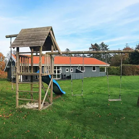 Three-bedroom In Hemmet 30 Holiday home Humble