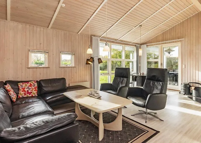 Langeland With Sauna Feriehus *